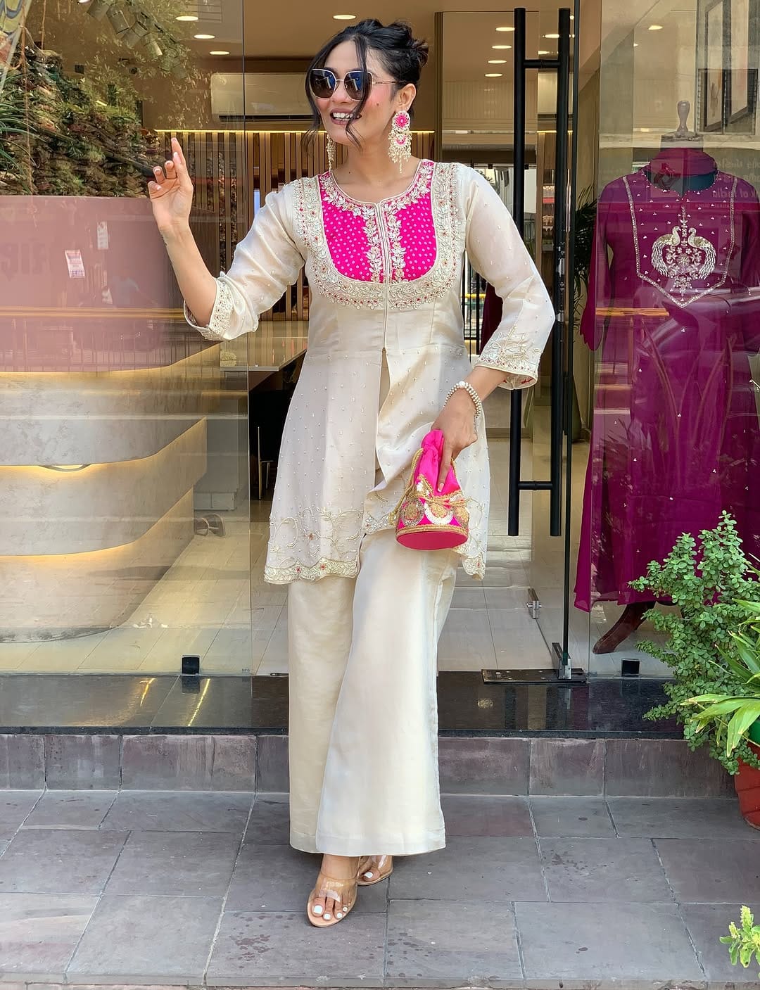 The Lady Crown – Cream Heavy Roman Embroidered 2-Piece Set with Cotton Lining