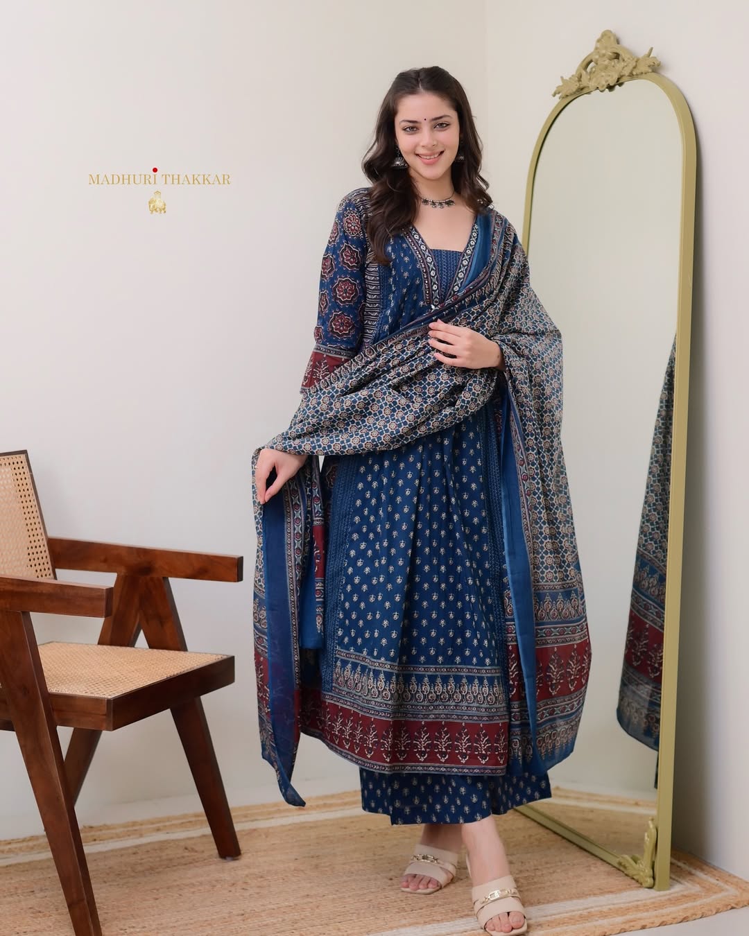 The Lady Crown – Navy Blue Mal Cotton Kurti with Plazo & Dupatta, Handwork Neck Detailing