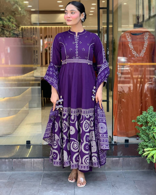 The Lady Crown – Padmavati Dark Purple Pure Muslin Silk Festival Suit Set with Dupatta & Pearl Necklace