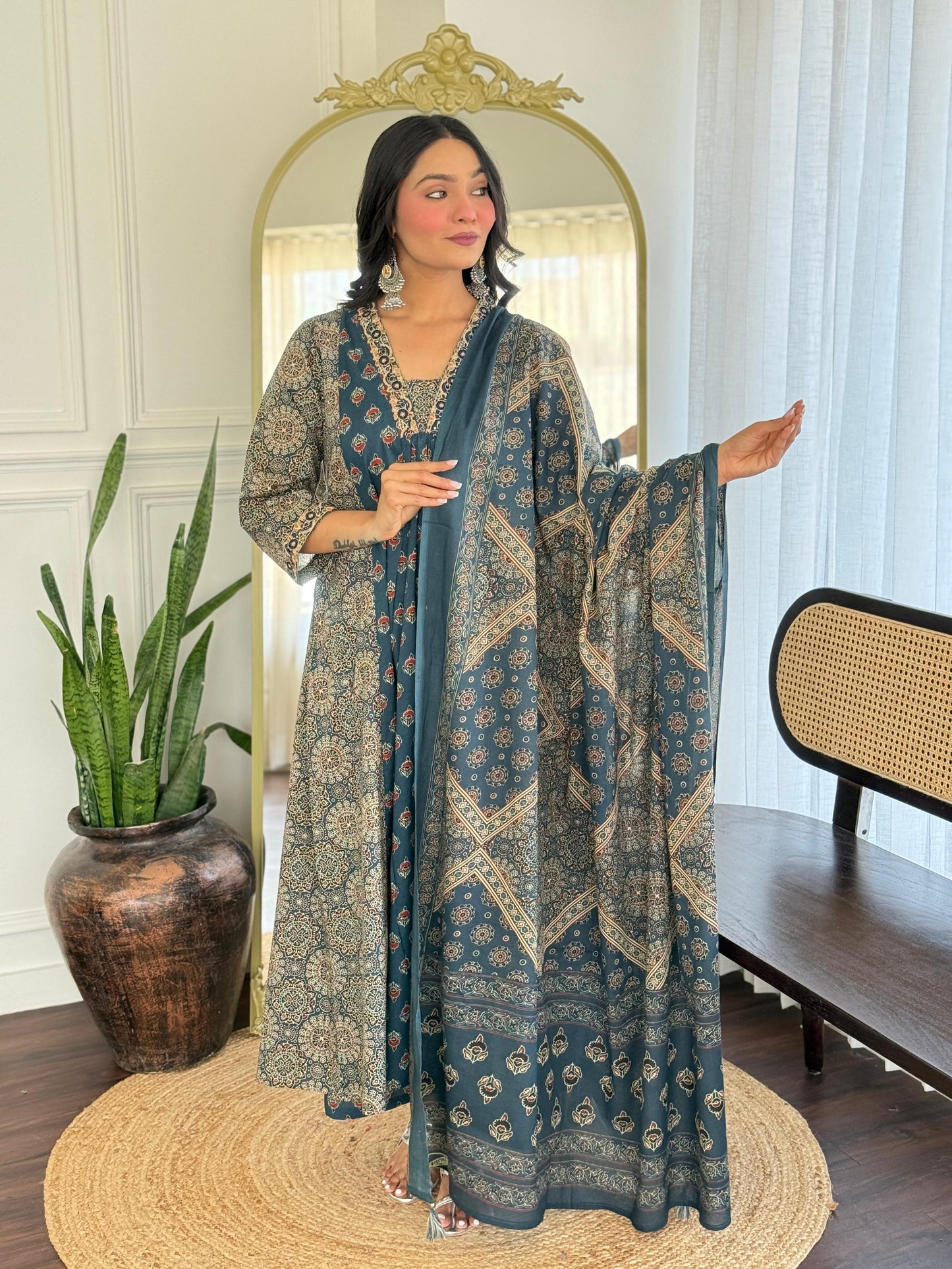 The Lady Crown – Cotton 3-Piece Suit Set with Sequence Embroidery & Mulmul Dupatta (2 Color Options)