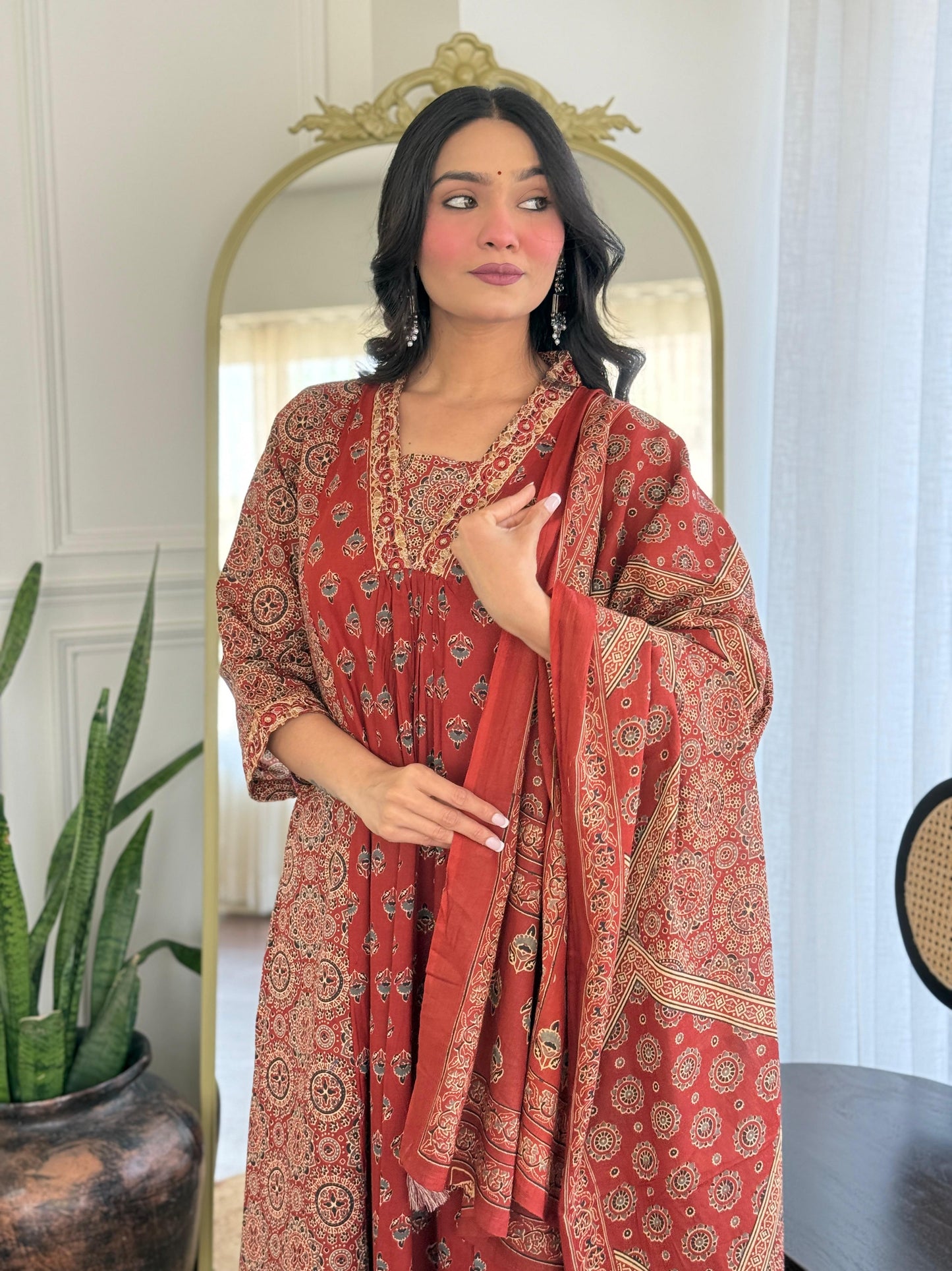The Lady Crown – Cotton 3-Piece Suit Set with Sequence Embroidery & Mulmul Dupatta (2 Color Options)