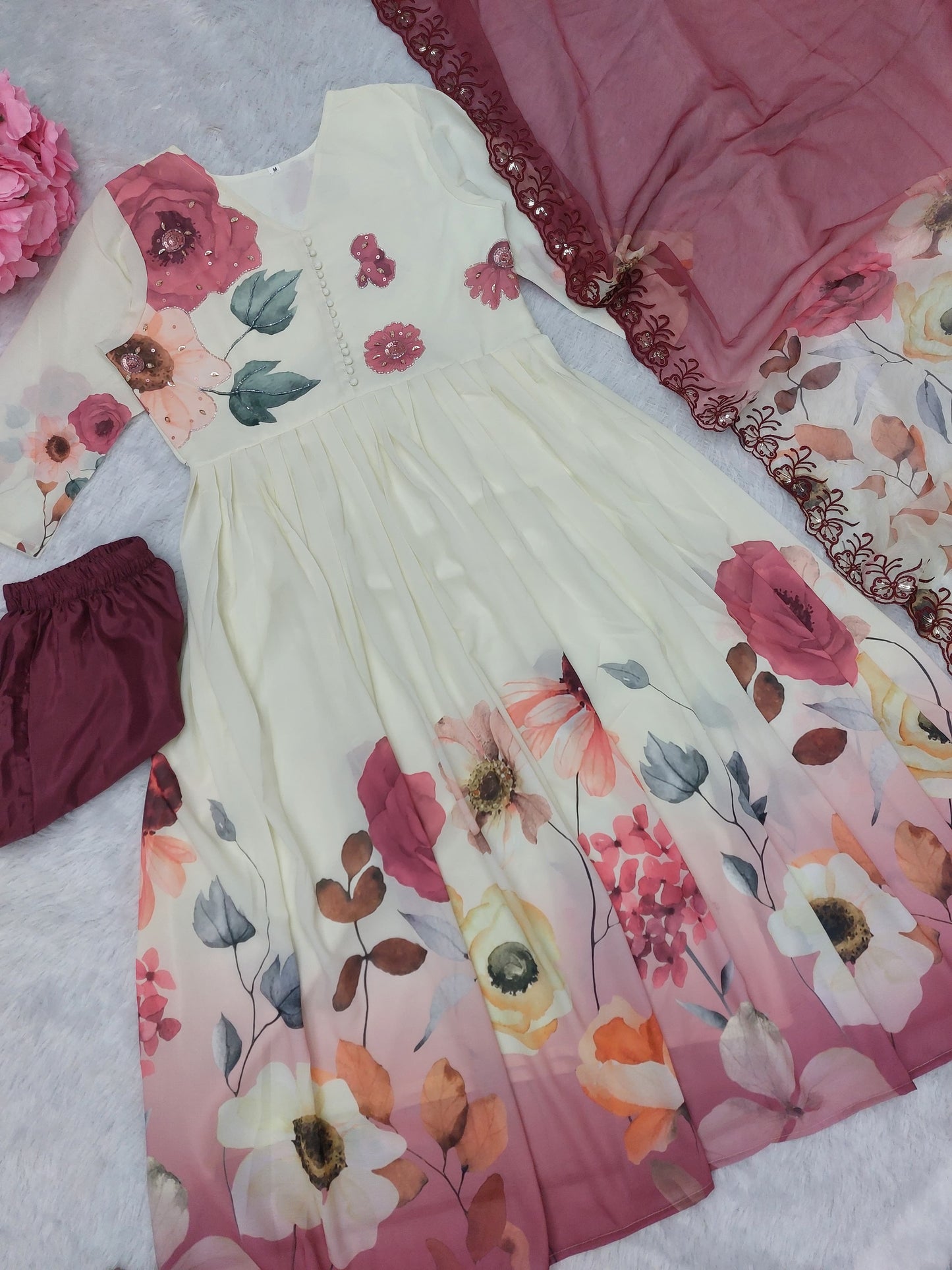 The Lady Crown – White Floral Print Chiffon 3-Piece Suit Set with Embroidery & Handwork