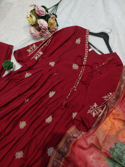 The Lady Crown – Premium Roman Silk Maroon Suit Set with All-Over Embroidery & Printed Dupatta (3-Piece)