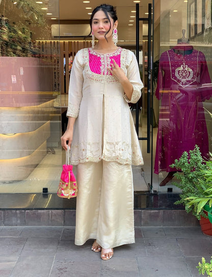 The Lady Crown – Cream Heavy Roman Embroidered 2-Piece Set with Cotton Lining