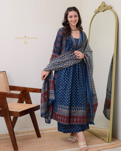 The Lady Crown – Navy Blue Mal Cotton Kurti with Plazo & Dupatta, Handwork Neck Detailing
