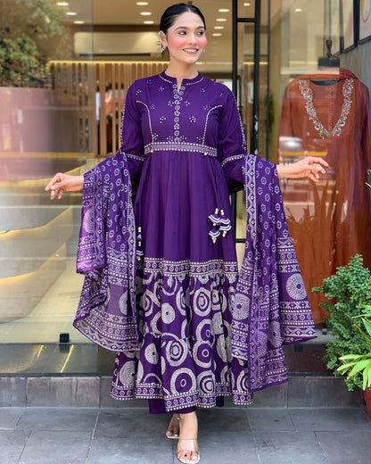 The Lady Crown – Padmavati Dark Purple Pure Muslin Silk Festival Suit Set with Dupatta & Pearl Necklace