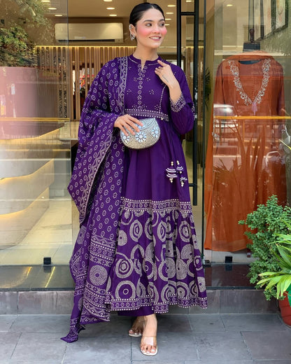 The Lady Crown – Padmavati Dark Purple Pure Muslin Silk Festival Suit Set with Dupatta & Pearl Necklace