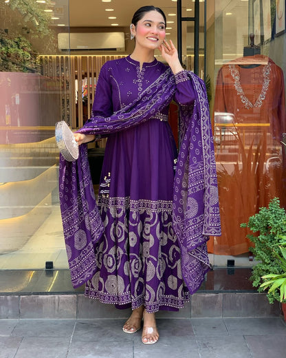 The Lady Crown – Padmavati Dark Purple Pure Muslin Silk Festival Suit Set with Dupatta & Pearl Necklace