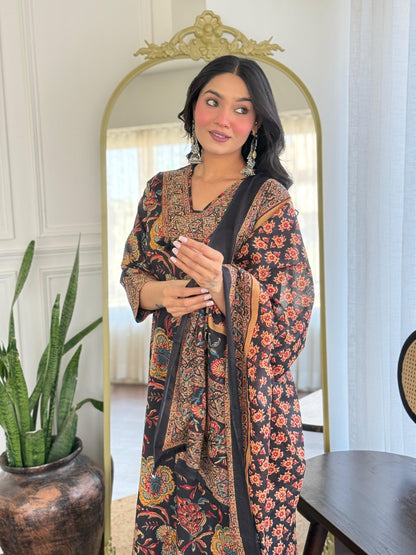 The Lady Crown – Black Floral Pure Cotton 3-Piece Suit Set with Handwork & Mulmul Dupatta